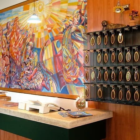 Hotel Nel Pineto 3*