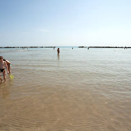 Szálloda Nel Pineto Montesilvano Marina